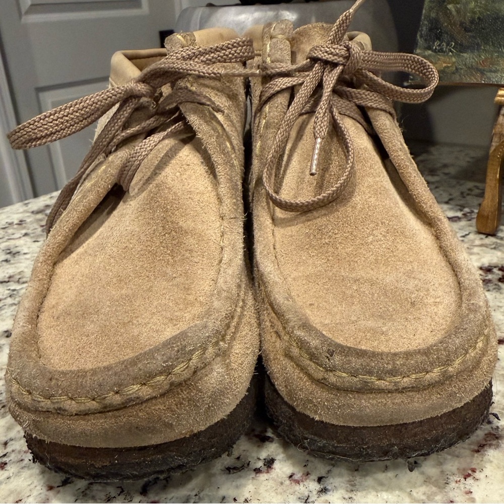 Clarks Originals Wallabee Chukka Boots Beige Suede Size 7.5. - Picture 6 of 8